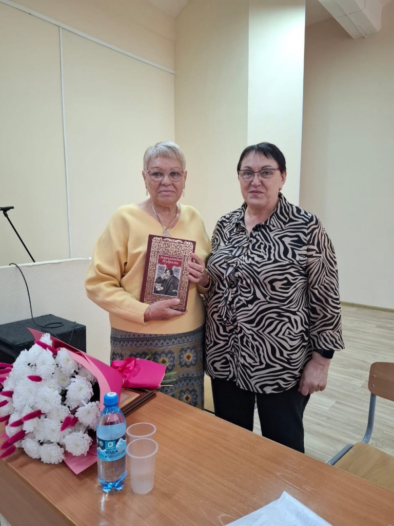 Миргородец и Беспрозв на собр 30.10.25.jpg